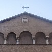 Foto: Particolare Facciata Superiore - Basilica dei Santi Giovanni e Paolo - sec.XI (Roma) - 10